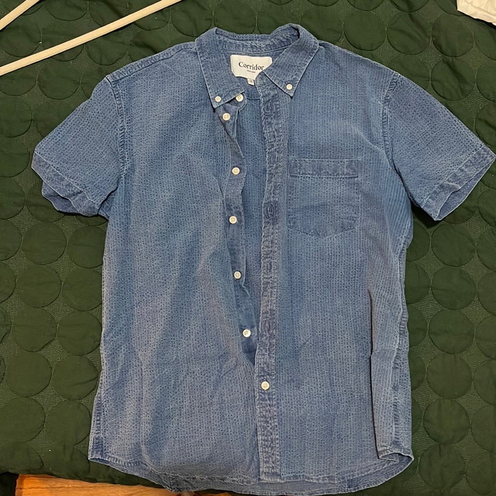 Corridor short blue